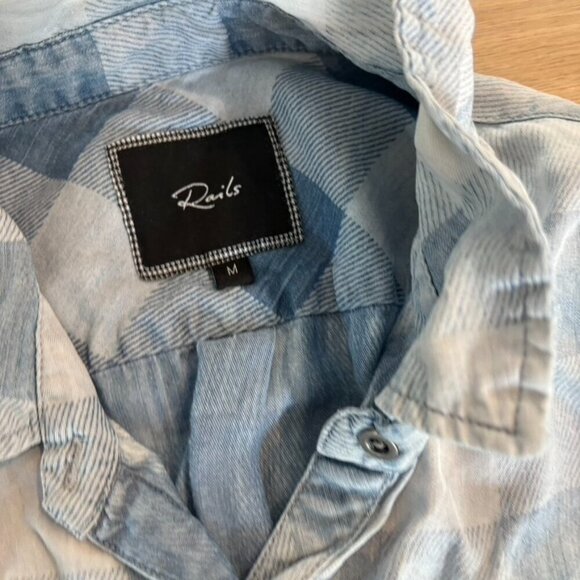Rails Blue Plaid Button Down Shirt Western Tencel Denim Medium - Picture 8 of 8